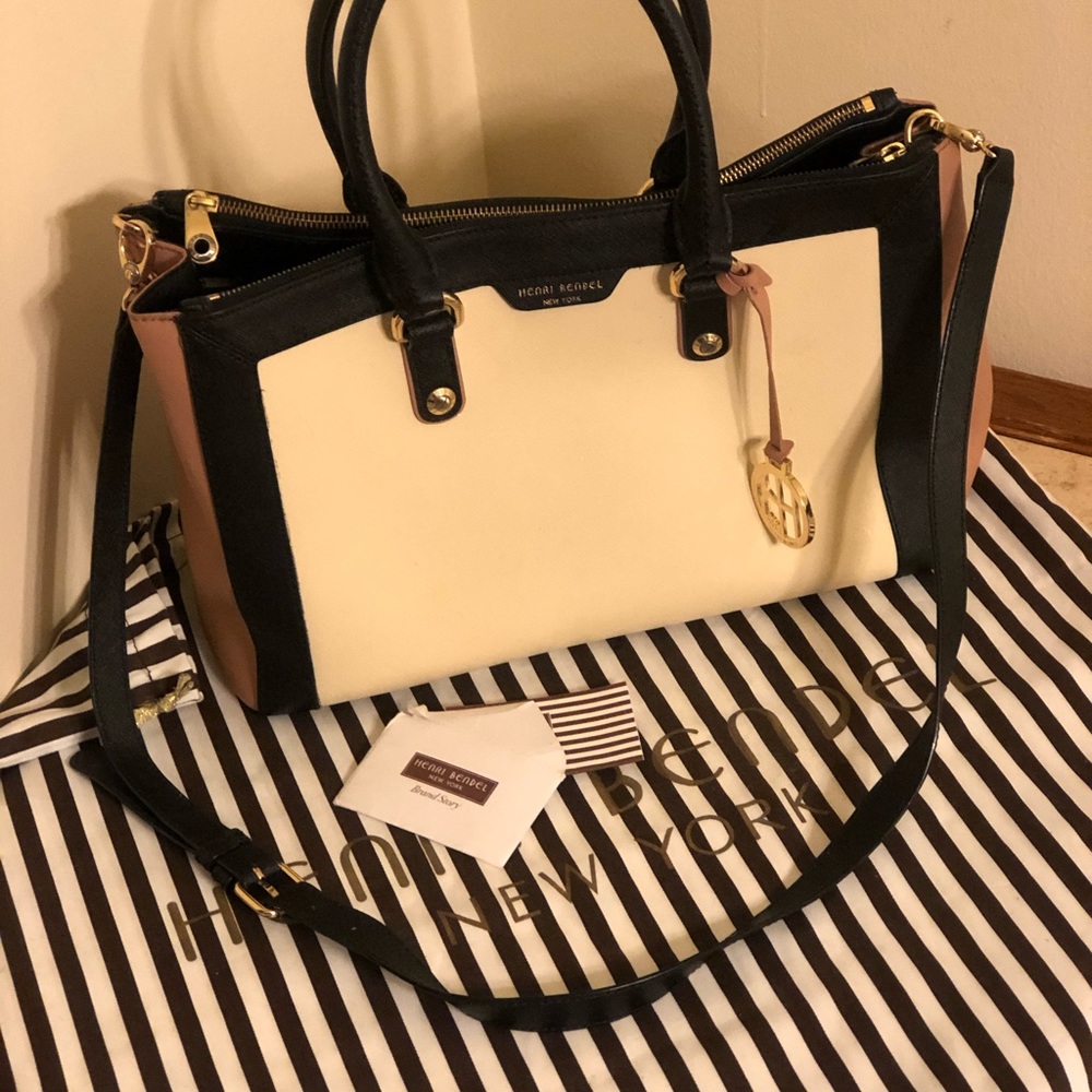 Shoulder bag